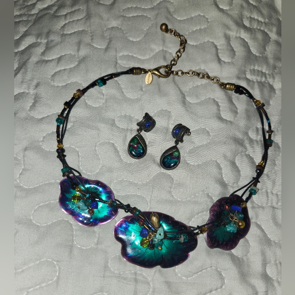 Chico's Iridescent Blue and Purple Floral Necklace Set